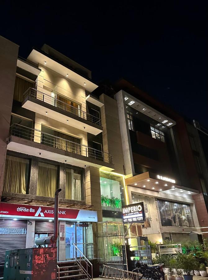 Hotel The Imperio New Delhi Bagian luar foto